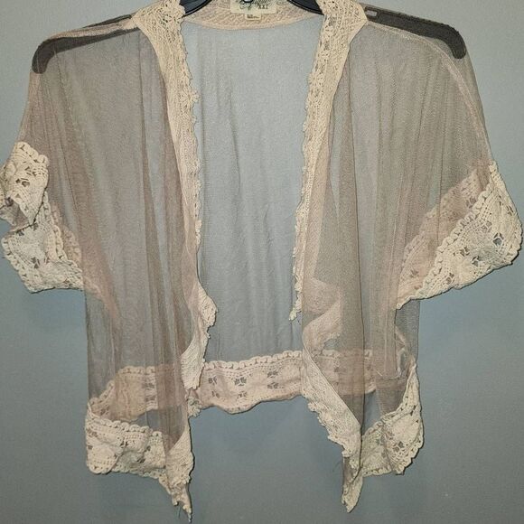 XXI Tops - Boutique XXI 